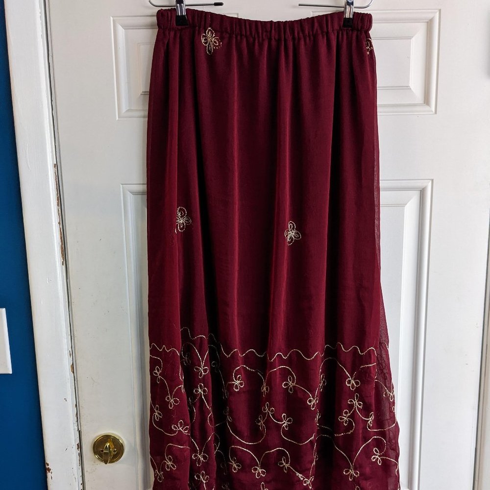 no-brand maxi skirt L/XL dark red gold embroidery